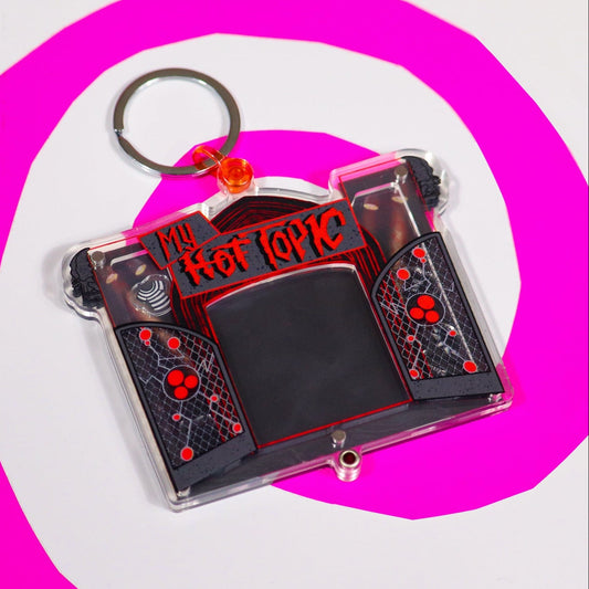My Hot Topic Photo Shaker Keychain